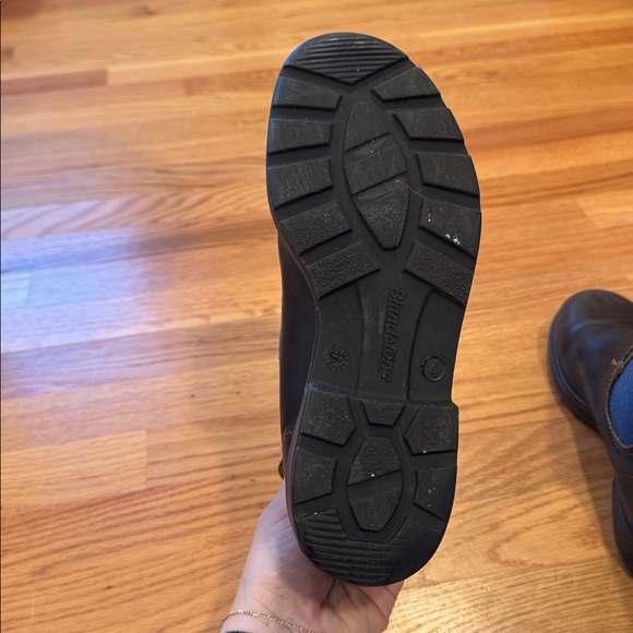 Blundstone boots - Picture 5 of 8